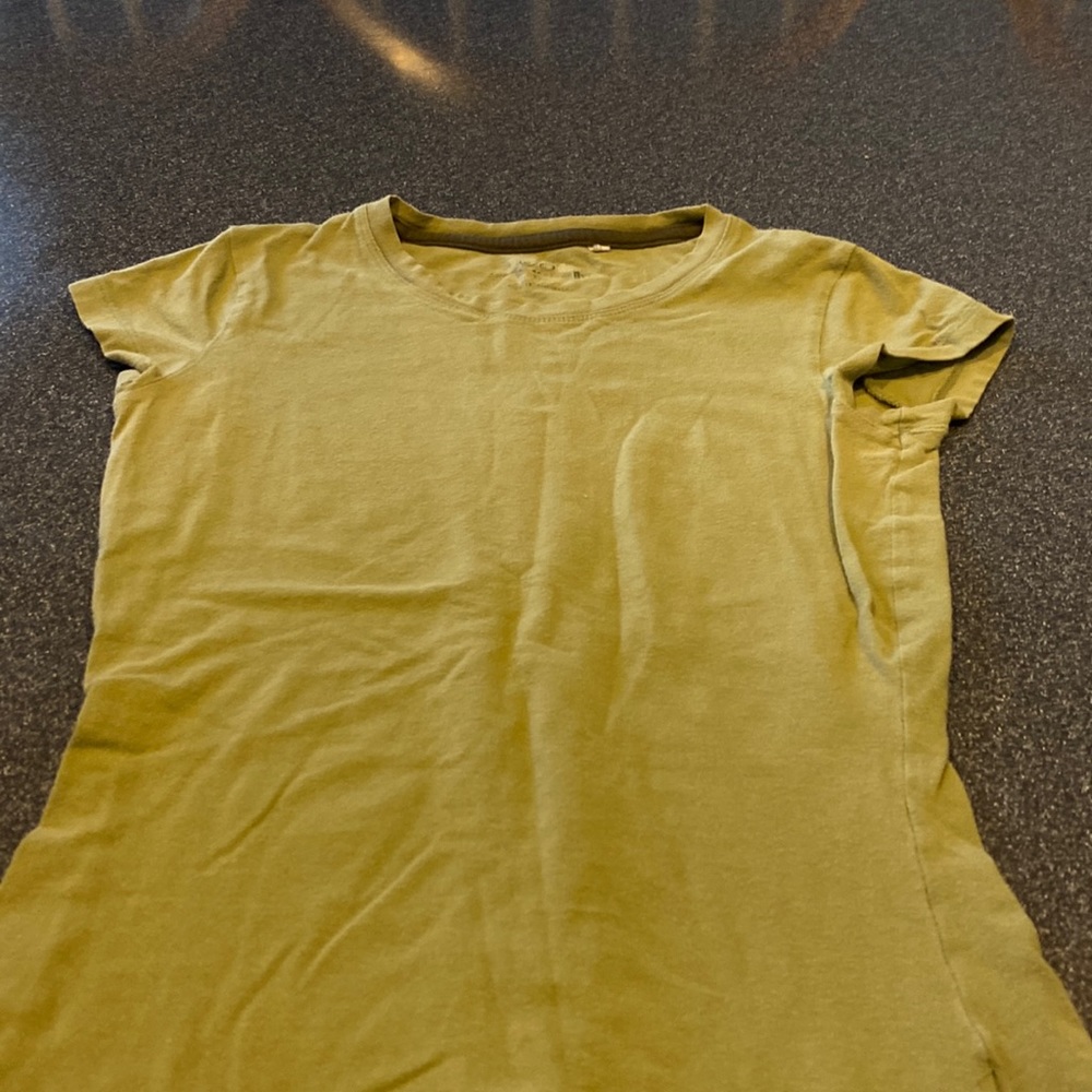 S O- short sleeve T